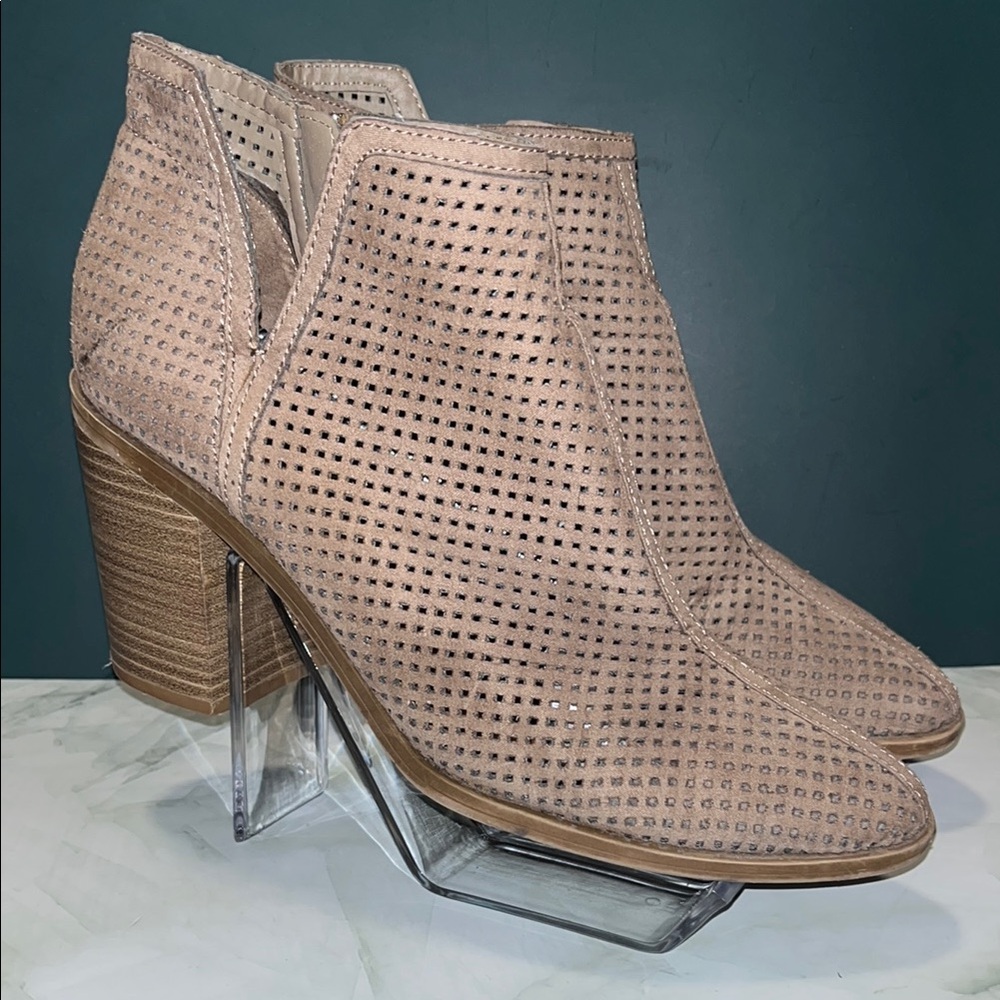 DV by Dolce Vita Tan Ankle Booties- Size 9M 🤎